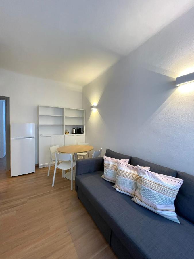 Easy - And Navigli 2* Milão