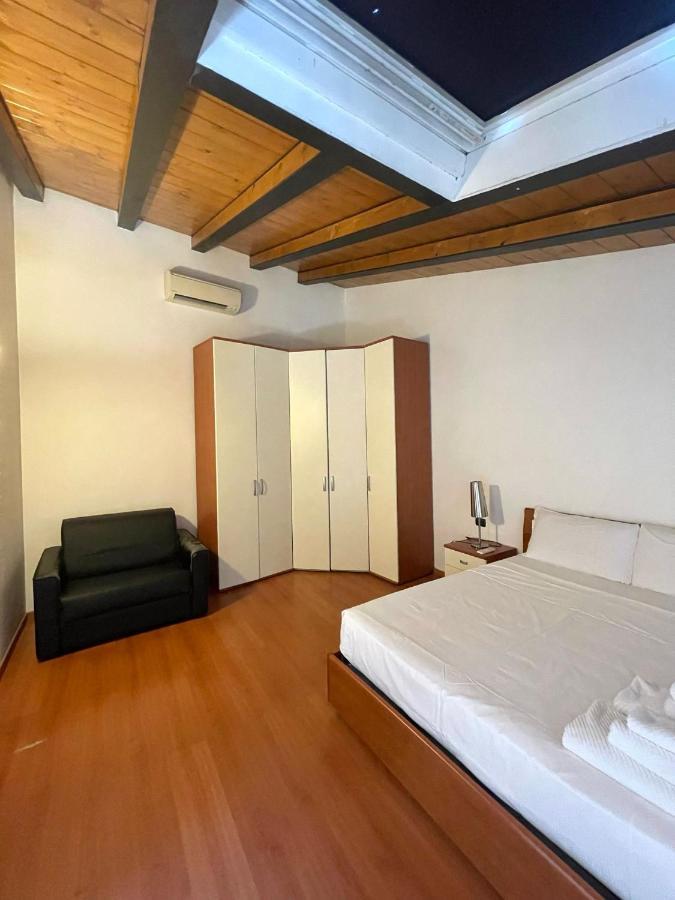 Apart-hotel Easy - And Navigli 2*