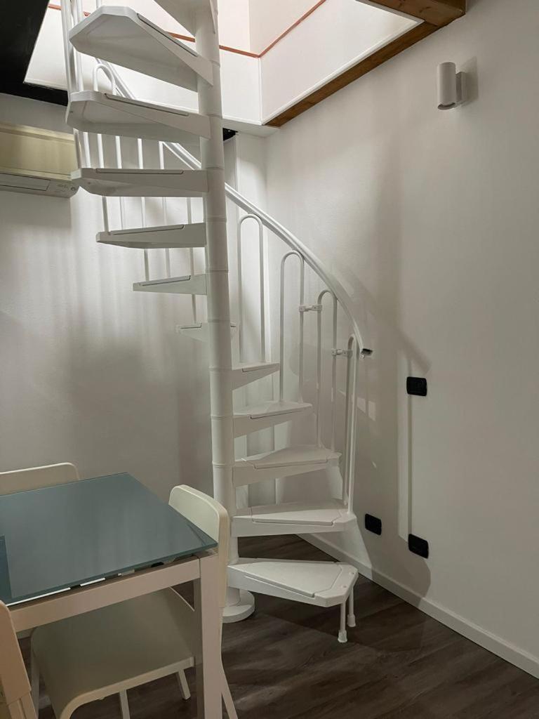 Easy - And Navigli Apart-hotel Milão